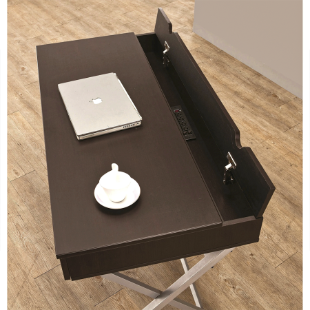 Компьютерный стол с хромированными ножками