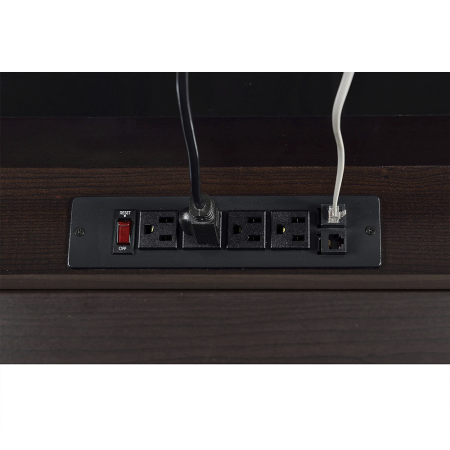 Компьютерный стол с хромированными ножками